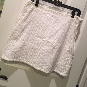 🌴Banana Republic eyelet, cotton skirt